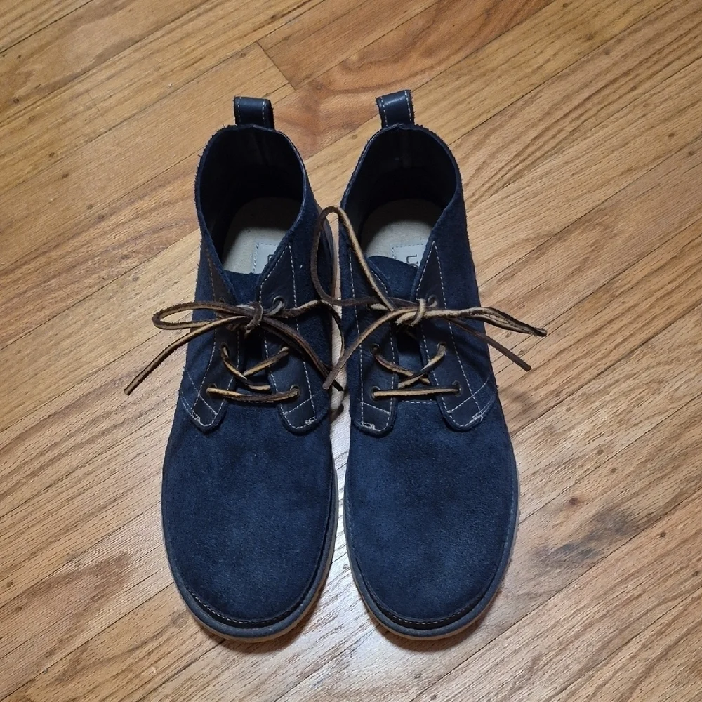 UGG Men's Sz. 12 Neumel Unlined Leather Chukka Boot In Dark Blue